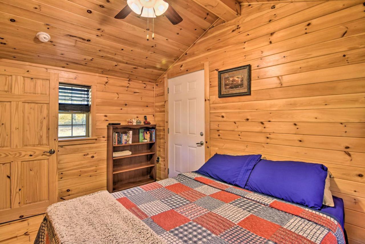Rural Cabin Hideaway With Fire Pit And Mtn Views! Parsons Exterior photo